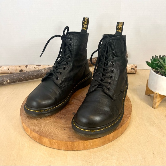 Dr Martens | 1460 Pascal Softee 8 Eye Boots Size 8 - Picture 3 of 16